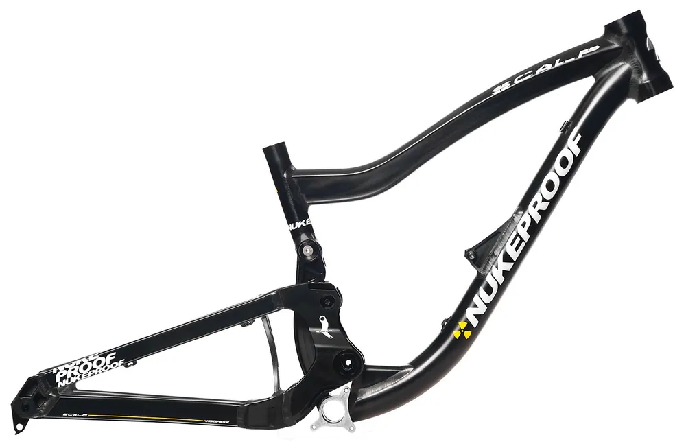 Nukeproof Scalp DH Váz Expressz szállítás